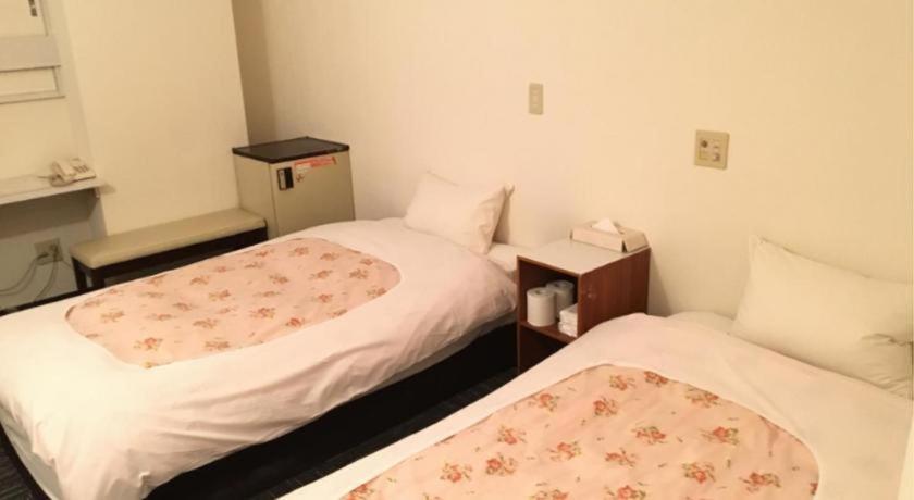 Hotel Ikebukuro Royal Higashiguchi 2*
